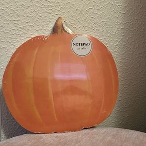 Never used pumpkin notepads!